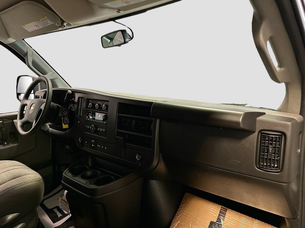 New 2025 Chevrolet Express 2500 w/ Driver Convenience Package RWD image 27