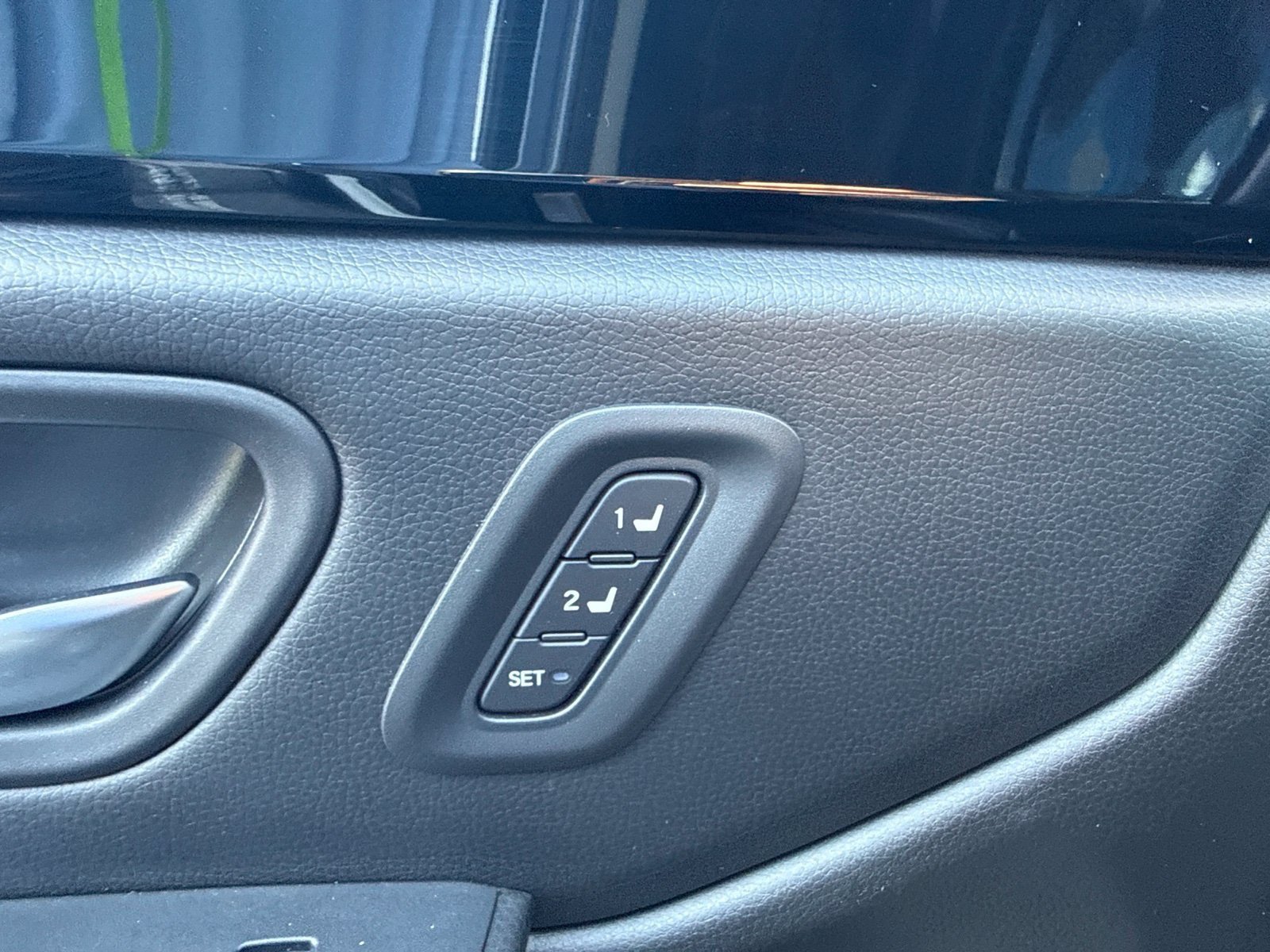 Certified 2025 Honda Pilot EX-L image 23