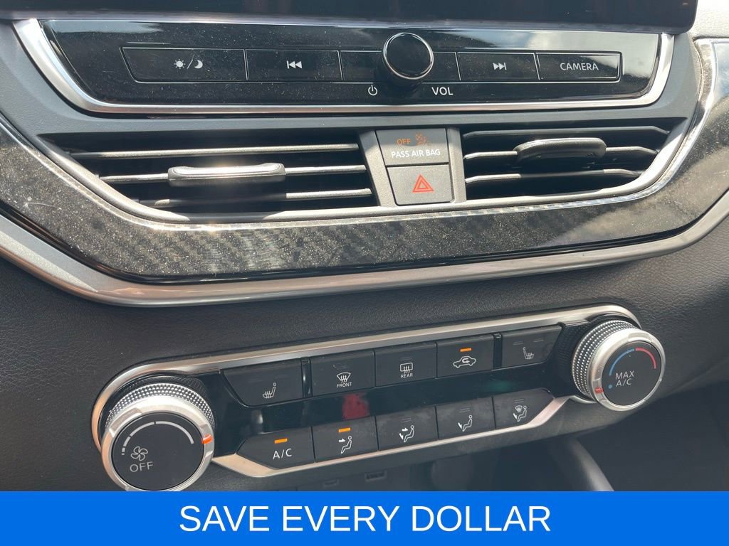 Used 2023 Nissan Altima 2.5 SR w/ SR Premium Package FWD image 11