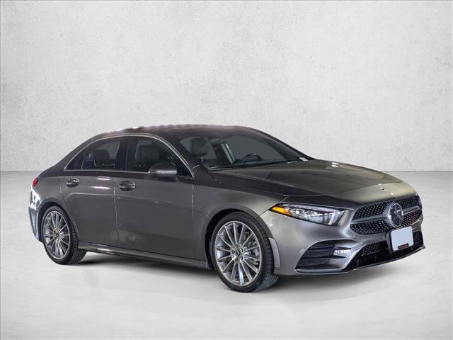 Used 2022 Mercedes-Benz A 220 4MATIC w/ AMG Line image 3