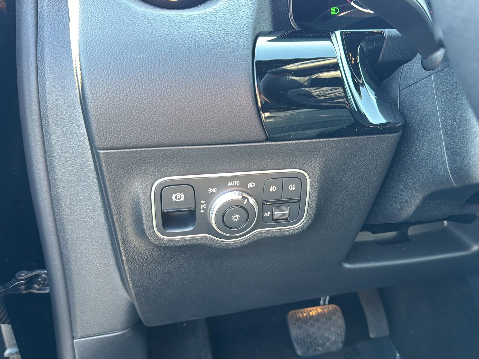 Certified 2025 Mercedes-Benz GLA 250 GLA 250 image 21