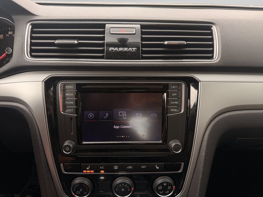 Used 2019 Volkswagen Passat 2.0T Wolfsburg FWD image 14