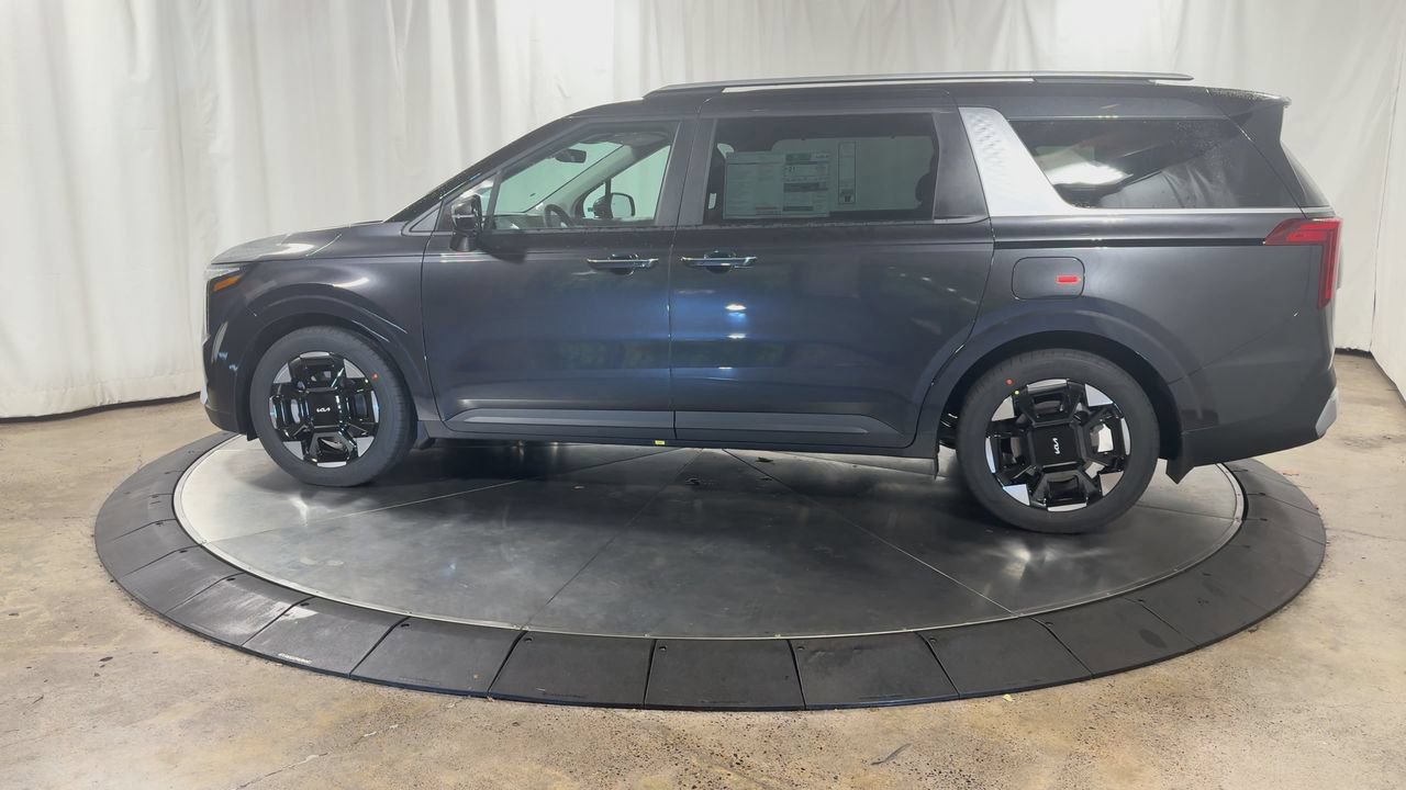 New 2026 Kia Carnival EX FWD image 6