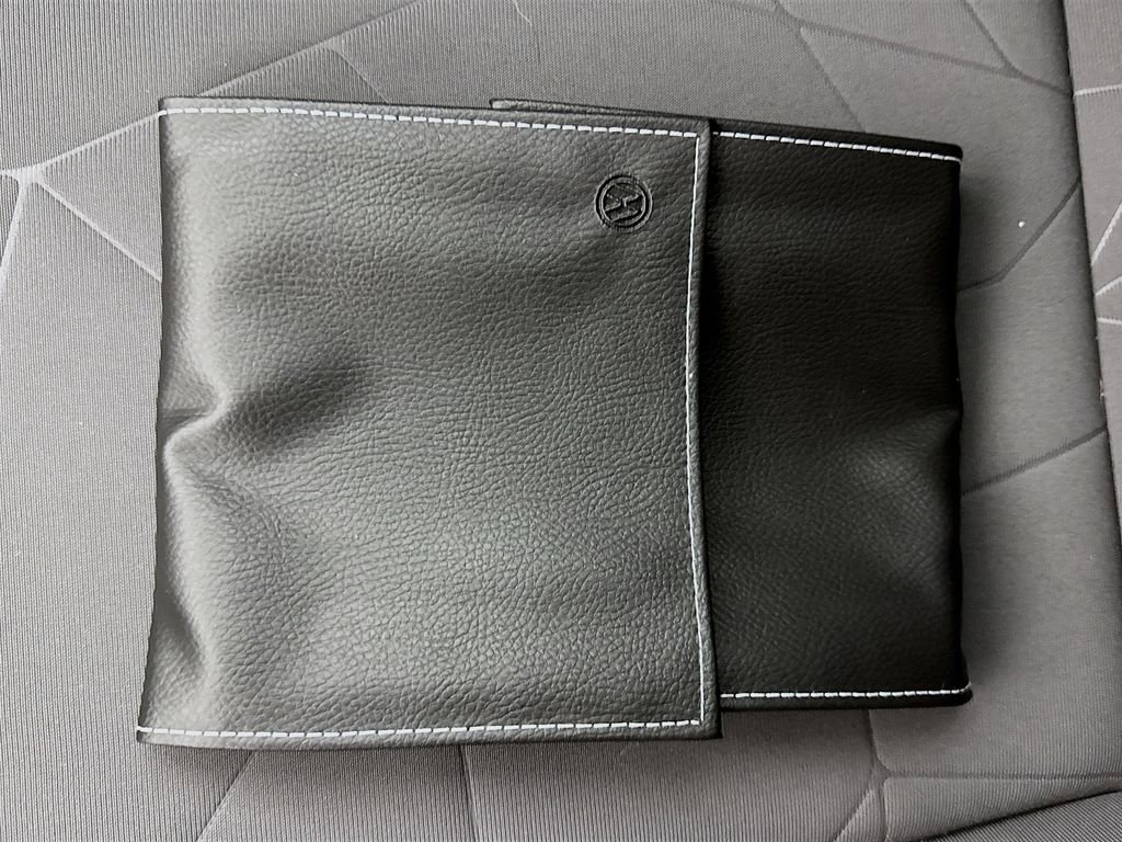 Used 2025 Volkswagen Jetta Sport image 37