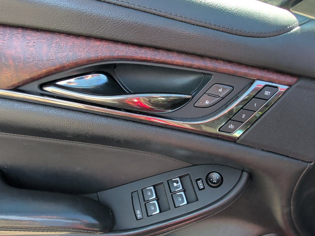 Used 2018 Cadillac CTS Luxury RWD image 10