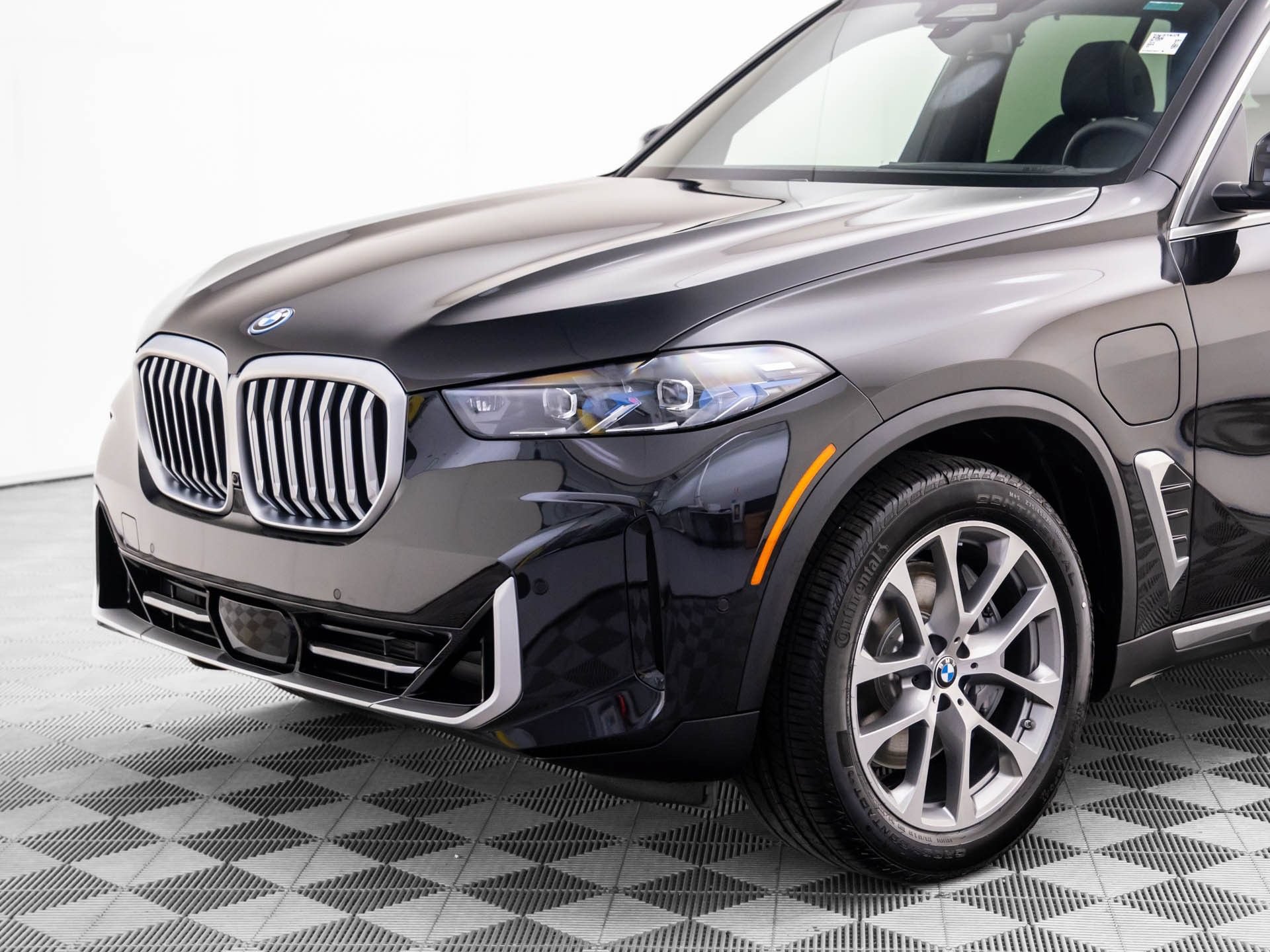 Used 2026 BMW X5 xDrive50e w/ Executive Package AWD/4WD image 36
