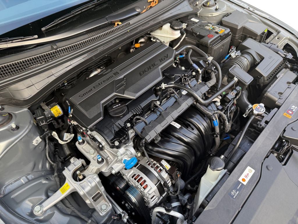 Certified 2025 Hyundai Elantra Sport FWD image 30