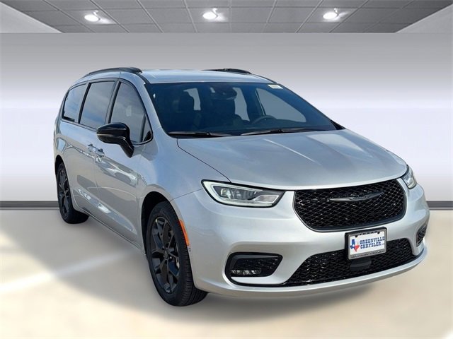 New 2026 Chrysler Pacifica Select image 6