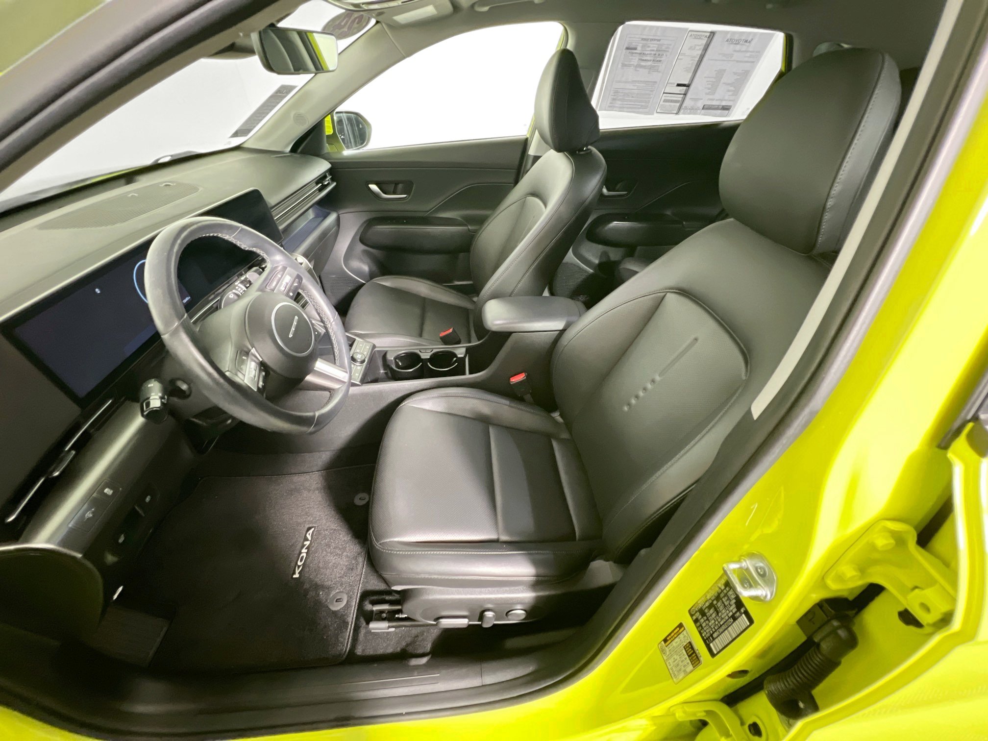 Used 2024 Hyundai Kona Limited image 14