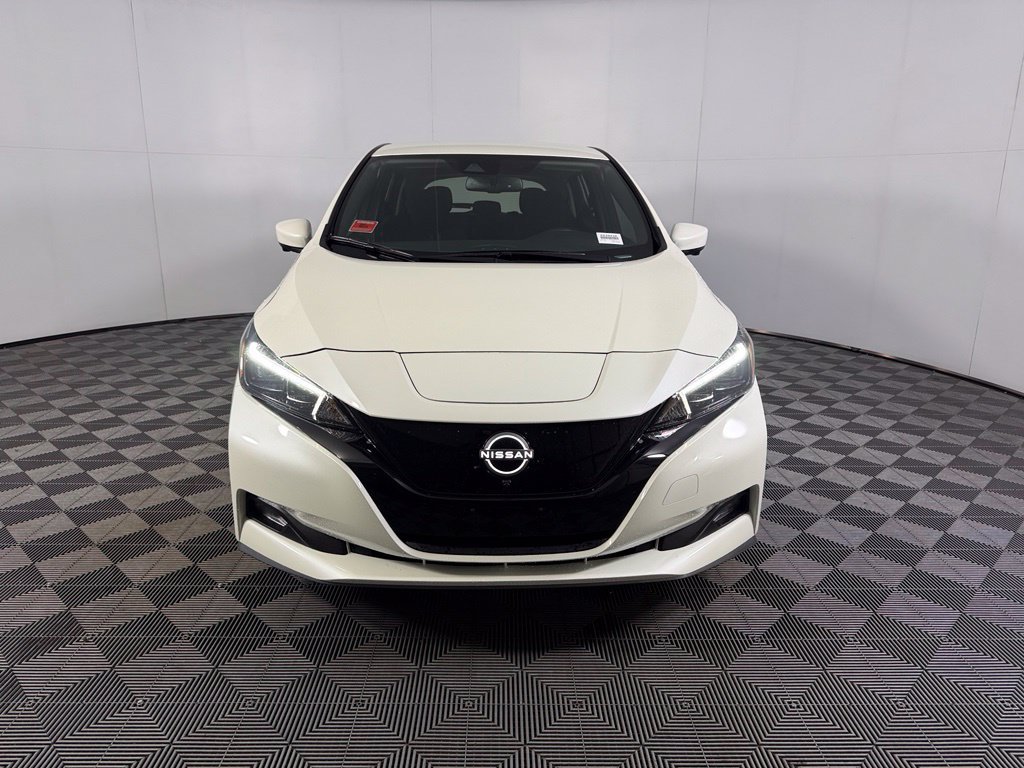 Used 2025 Nissan Leaf SV Plus FWD image 2