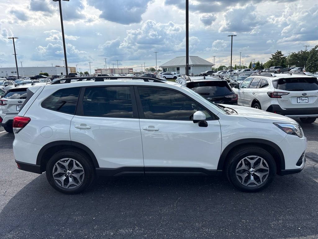 Certified 2023 Subaru Forester Premium AWD/4WD image 2