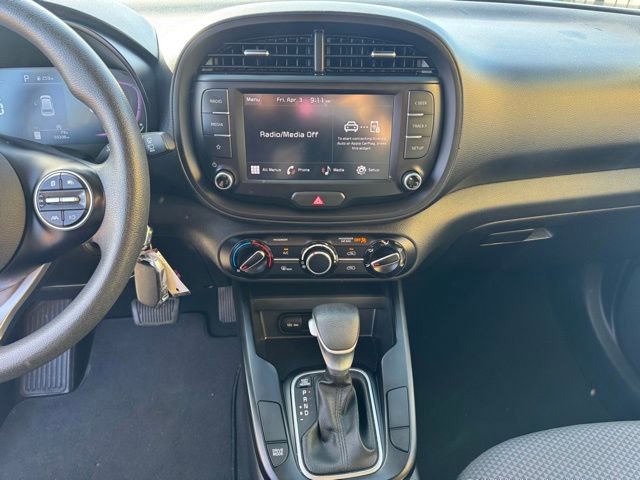Certified 2023 Kia Soul LX w/ LX Technology Package image 18