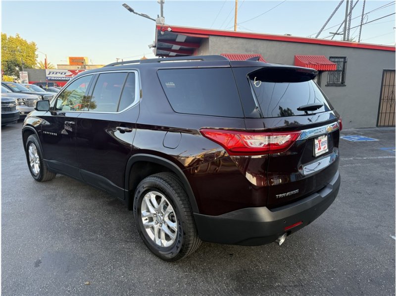 Used 2020 Chevrolet Traverse LT FWD image 12