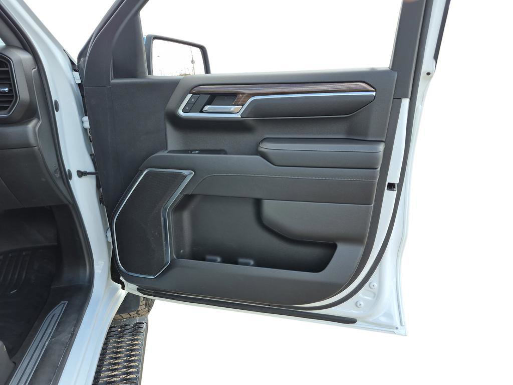 Used 2022 Chevrolet Silverado 1500 LT w/ Z71 Off-Road Package image 30