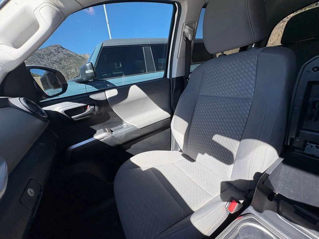 Certified 2022 Toyota Tacoma SR5 w/ Technology Package image 20