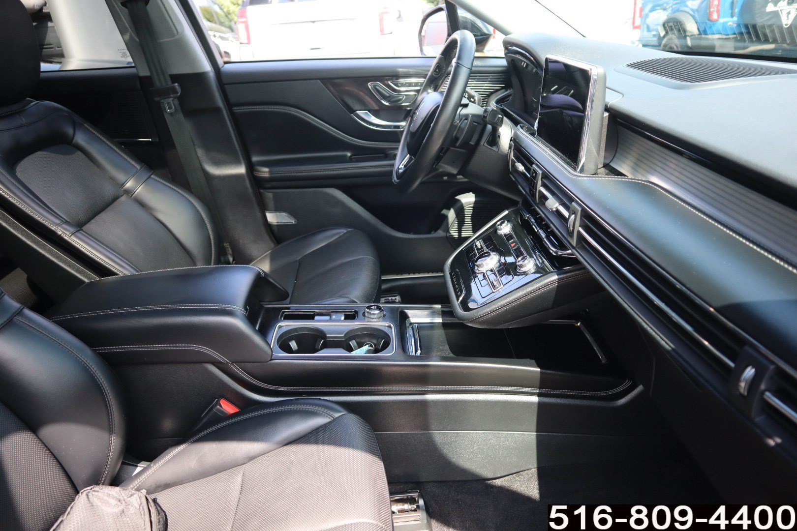 Used 2022 Lincoln Corsair AWD w/ Premium Package image 24