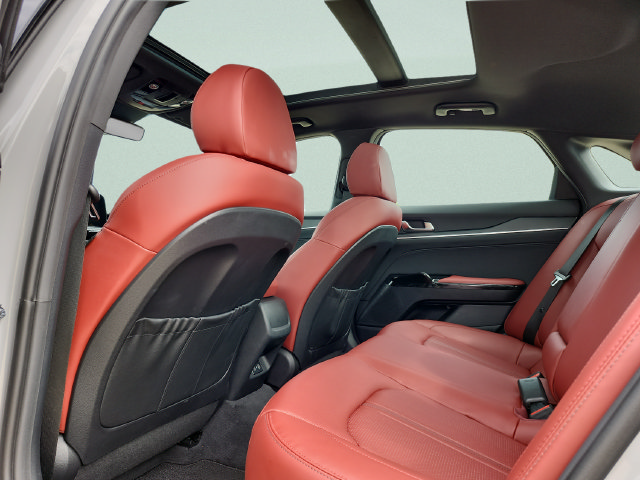 Certified 2025 Kia K5 GT-Line w/ GT-Line Premium Package FWD image 16
