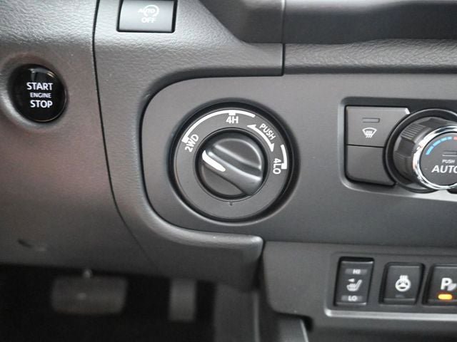 New 2026 Nissan Frontier SV AWD/4WD image 17