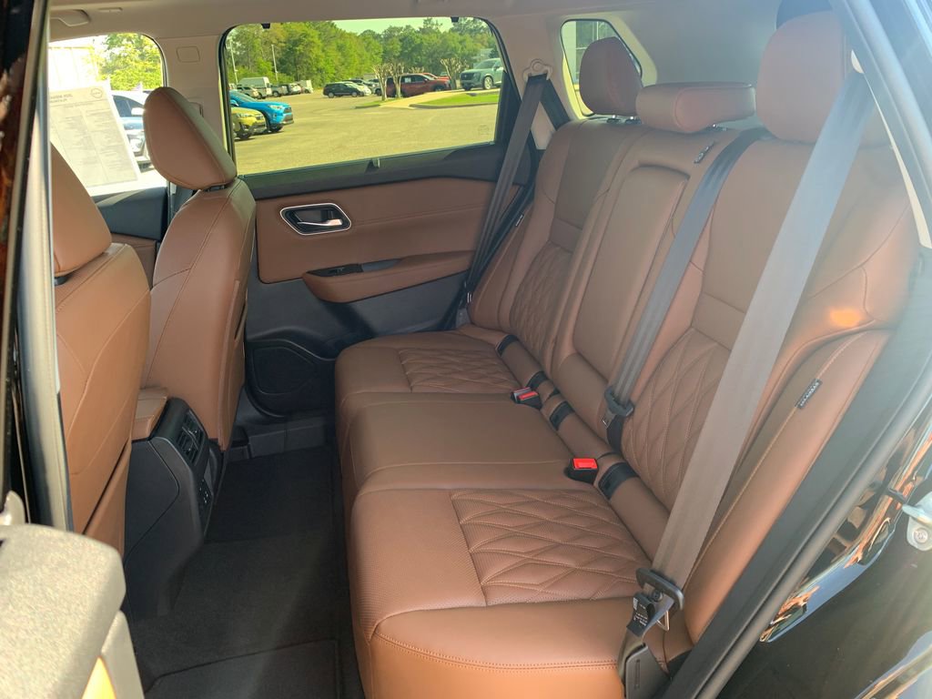 New 2026 Nissan Rogue Platinum AWD/4WD image 25