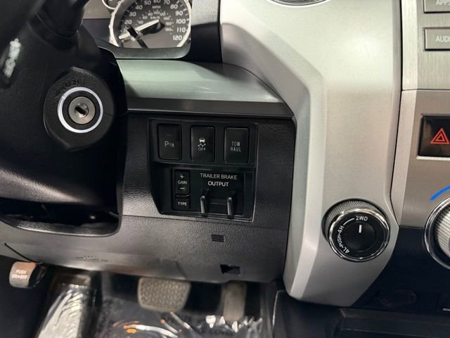 Used 2017 Toyota Tundra Platinum AWD/4WD image 14