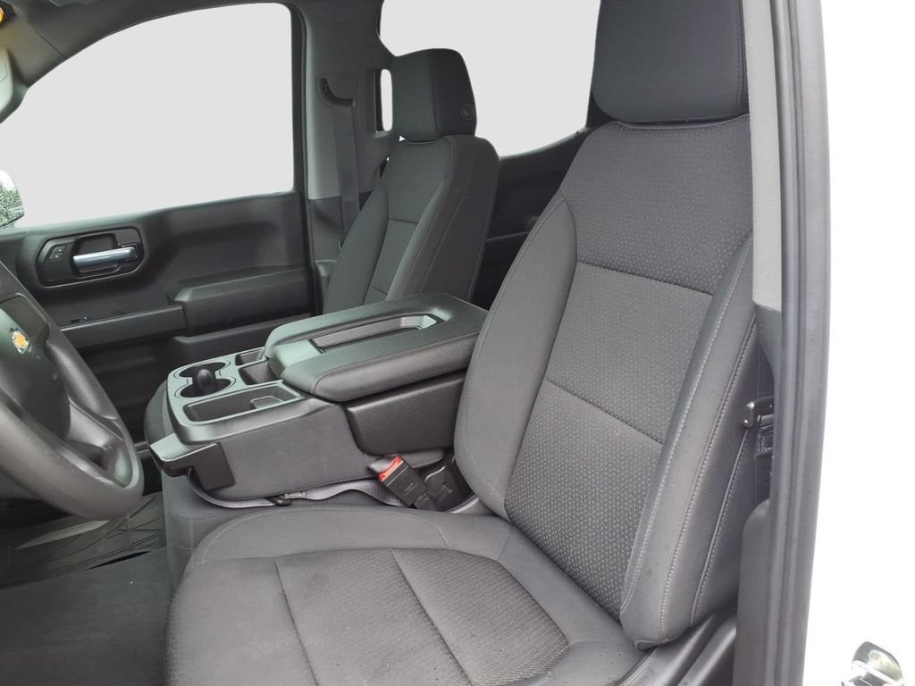 Used 2021 Chevrolet Silverado 1500 Custom AWD/4WD image 17