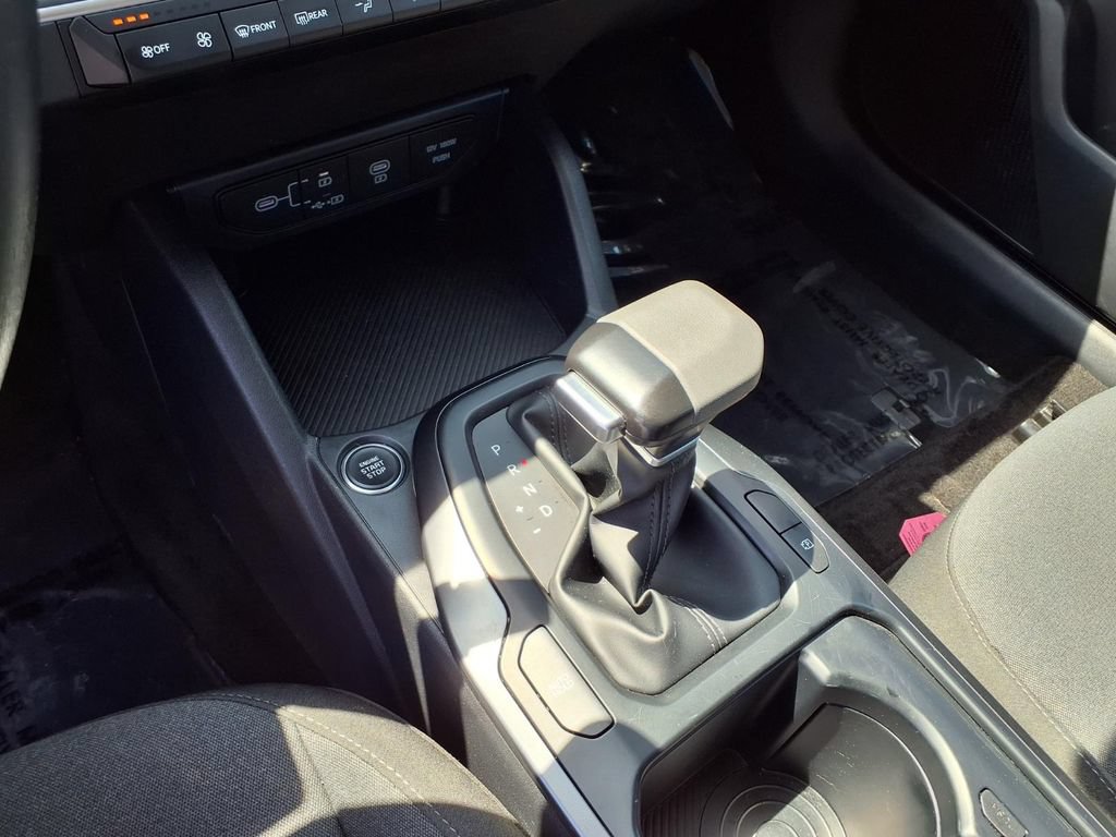 Used 2025 Kia K4 FWD image 23