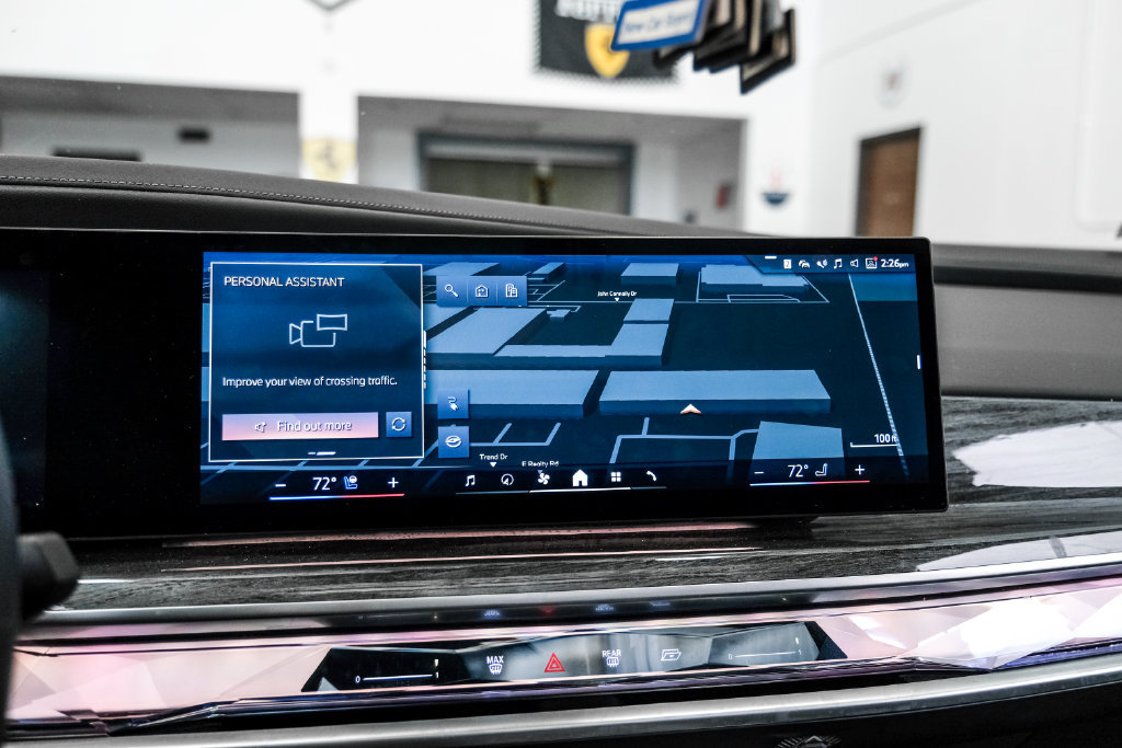 Used 2024 BMW i7 xDrive60 AWD/4WD image 26