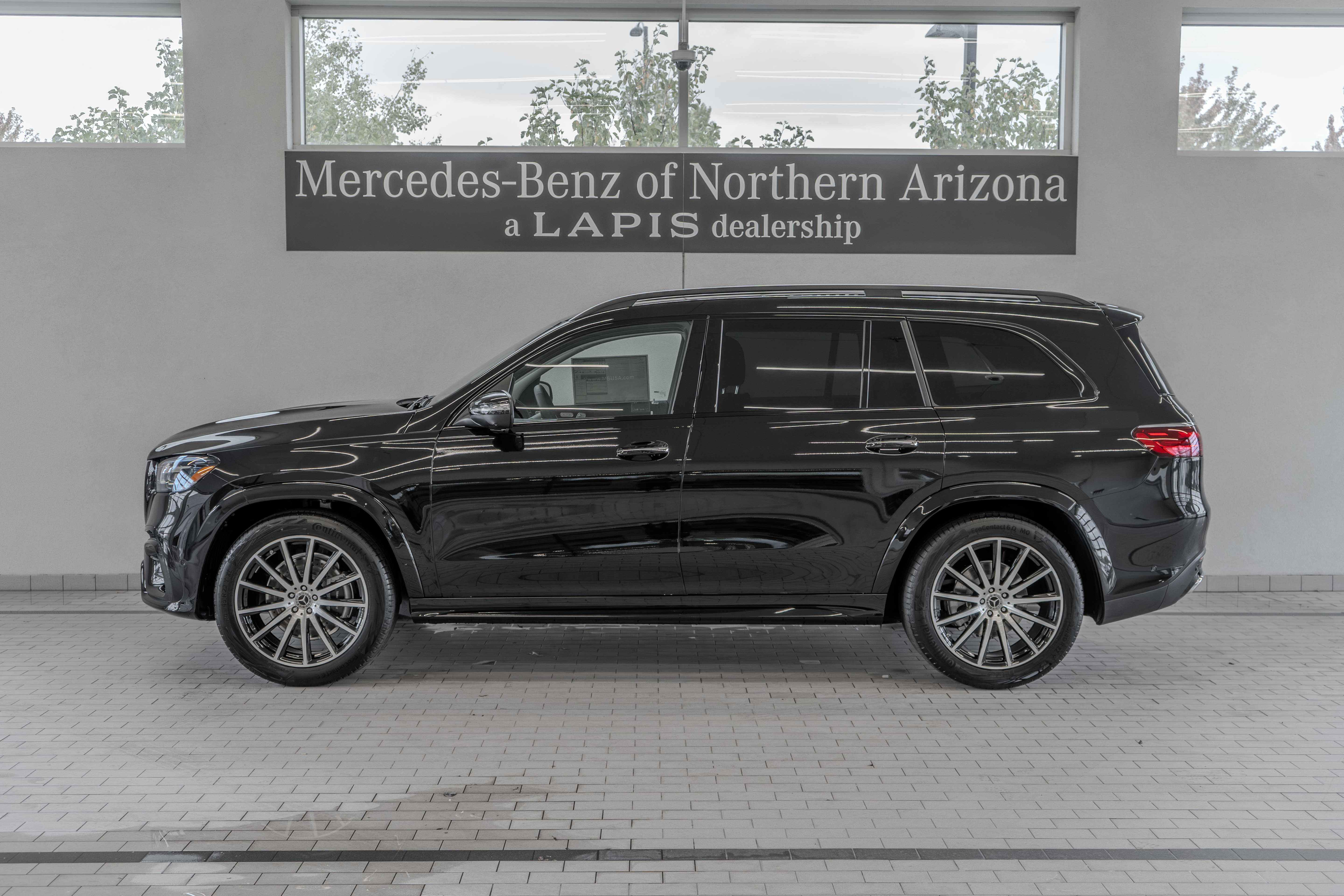 New 2026 Mercedes-Benz GLS 450 4MATIC image 2