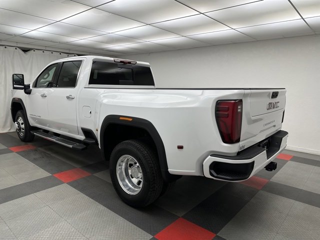 New 2026 GMC Sierra 3500 Denali w/ Denali Reserve Package image 4