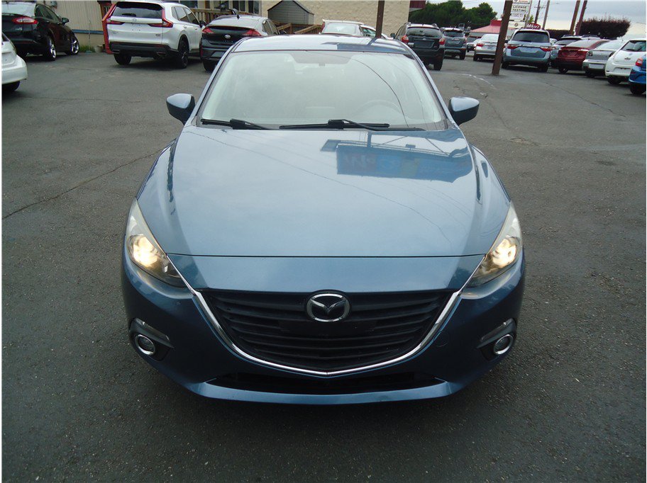 Used 2014 MAZDA MAZDA3 i Touring w/ Technology Package FWD image 2