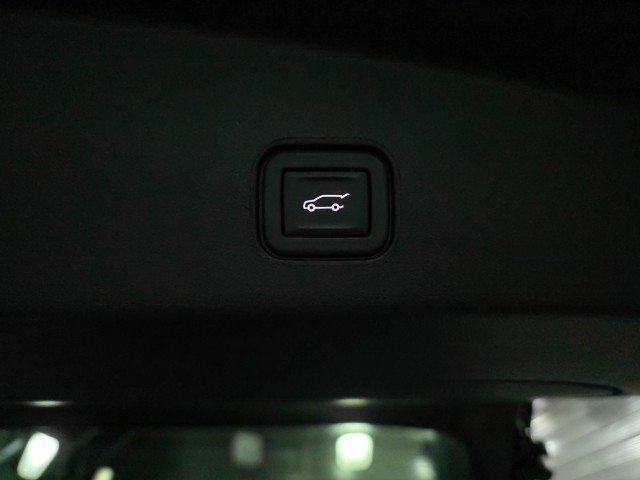 Used 2024 Cadillac Lyriq Luxury image 41