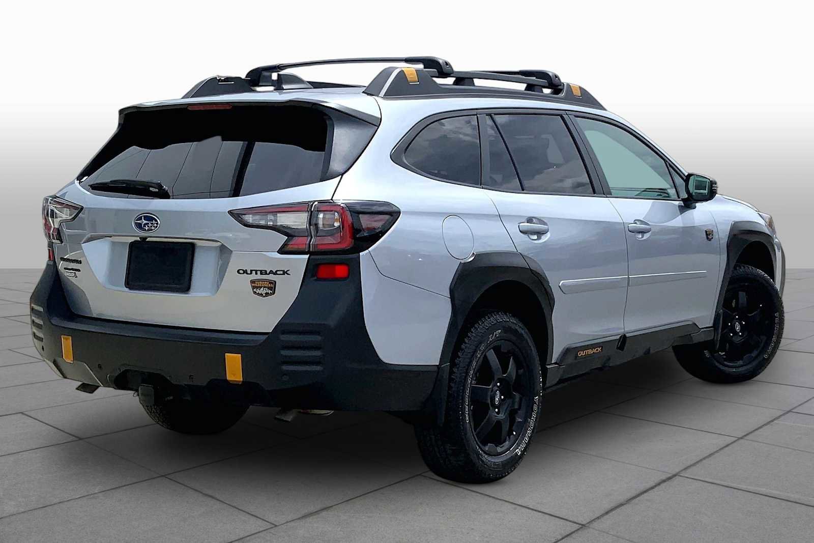 Used 2025 Subaru Outback Wilderness AWD/4WD image 12
