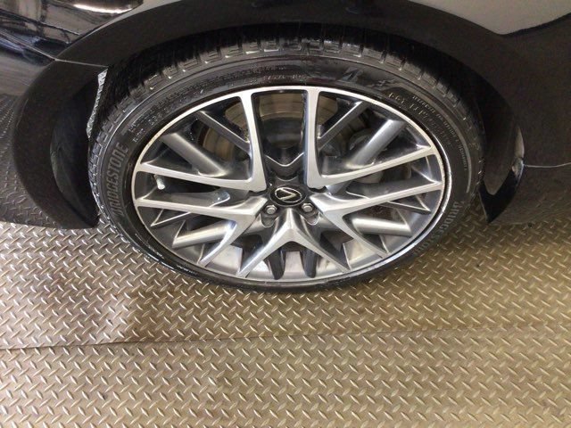Used 2017 Lexus RC 200t F Sport RWD image 29