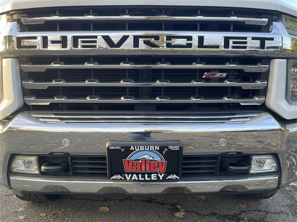 Used 2020 Chevrolet Silverado 2500 LTZ w/ LTZ Plus Package image 29