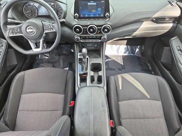 Used 2025 Nissan Sentra SV FWD image 16