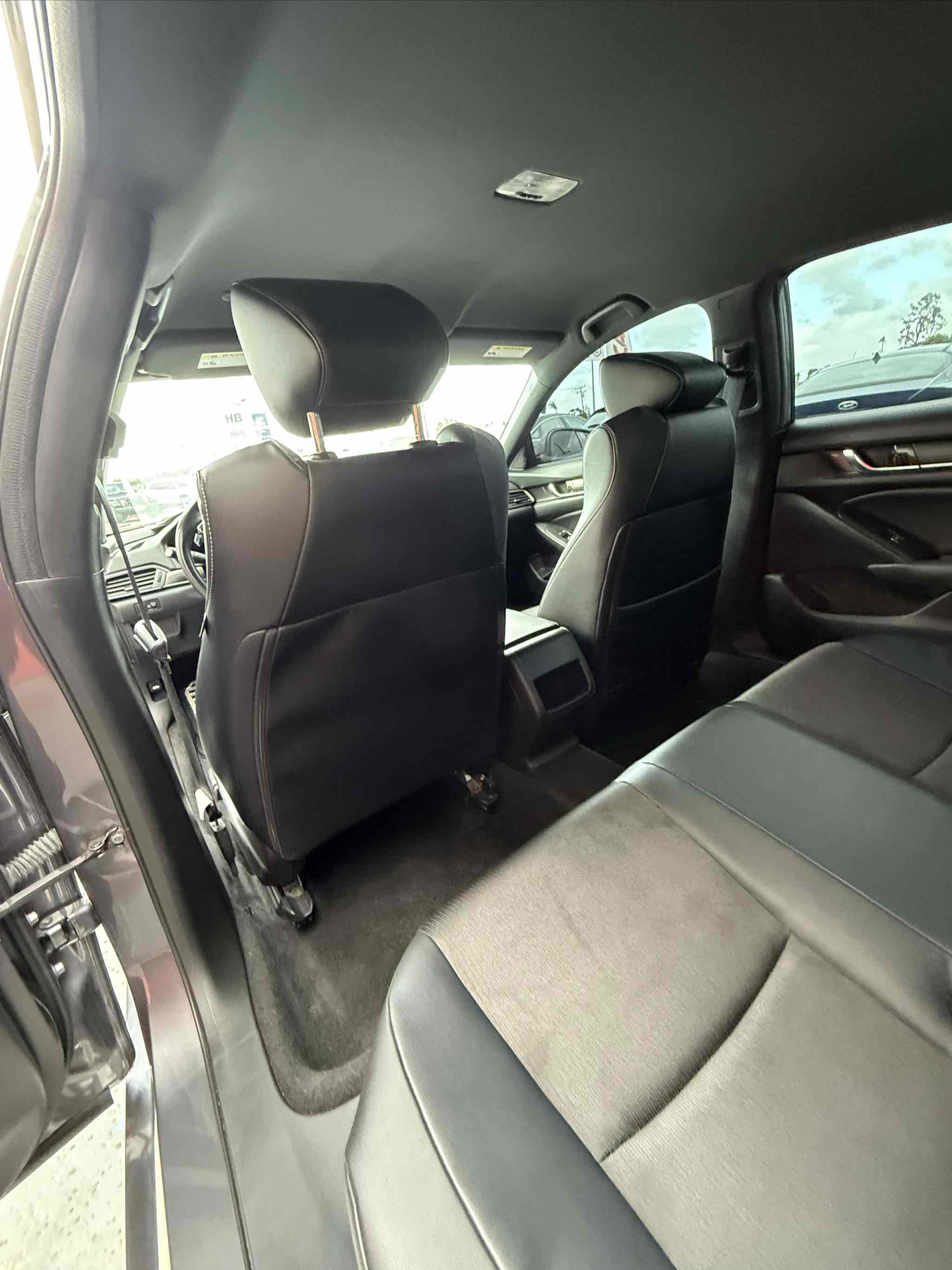 Used 2018 Honda Accord Sport image 65