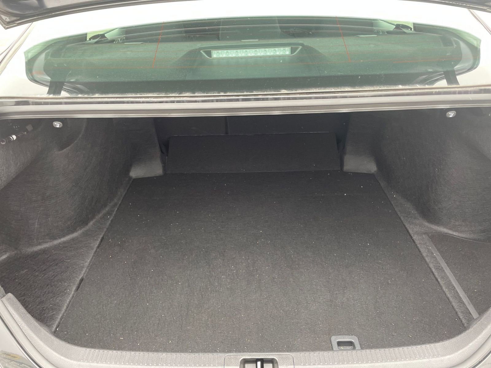 Used 2025 Toyota Camry LE image 30