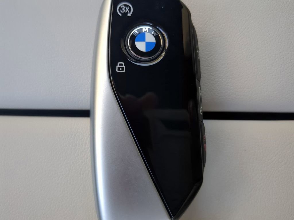 New 2026 BMW X7 xDrive40i w/ M Sport Package image 30