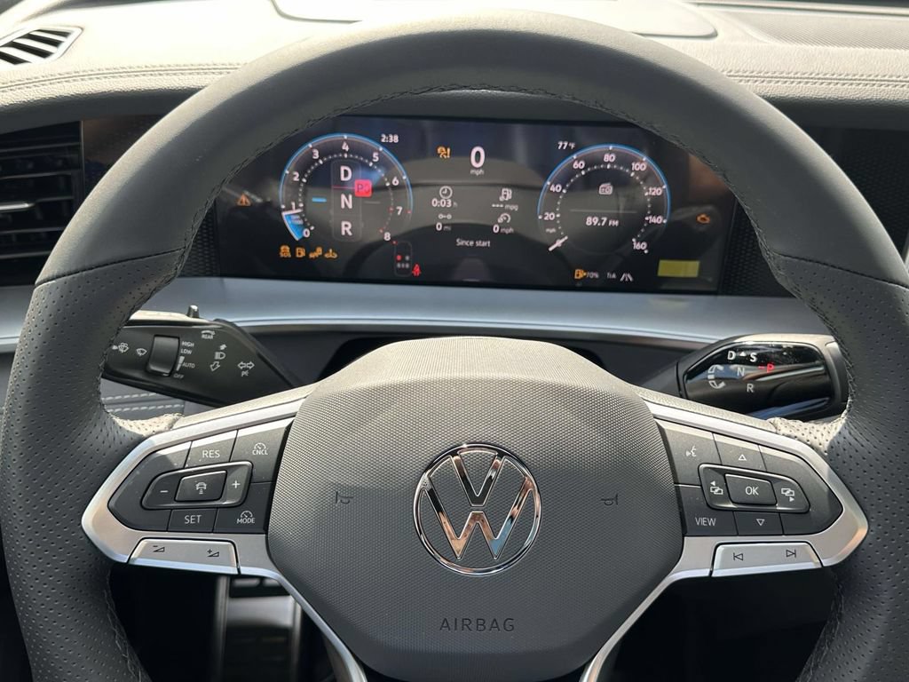 New 2026 Volkswagen Tiguan SE R-Line AWD/4WD image 16