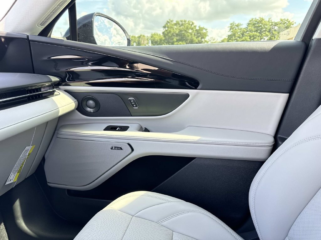 New 2026 Lincoln Nautilus Premier w/ Equipment Group 102A AWD/4WD image 22