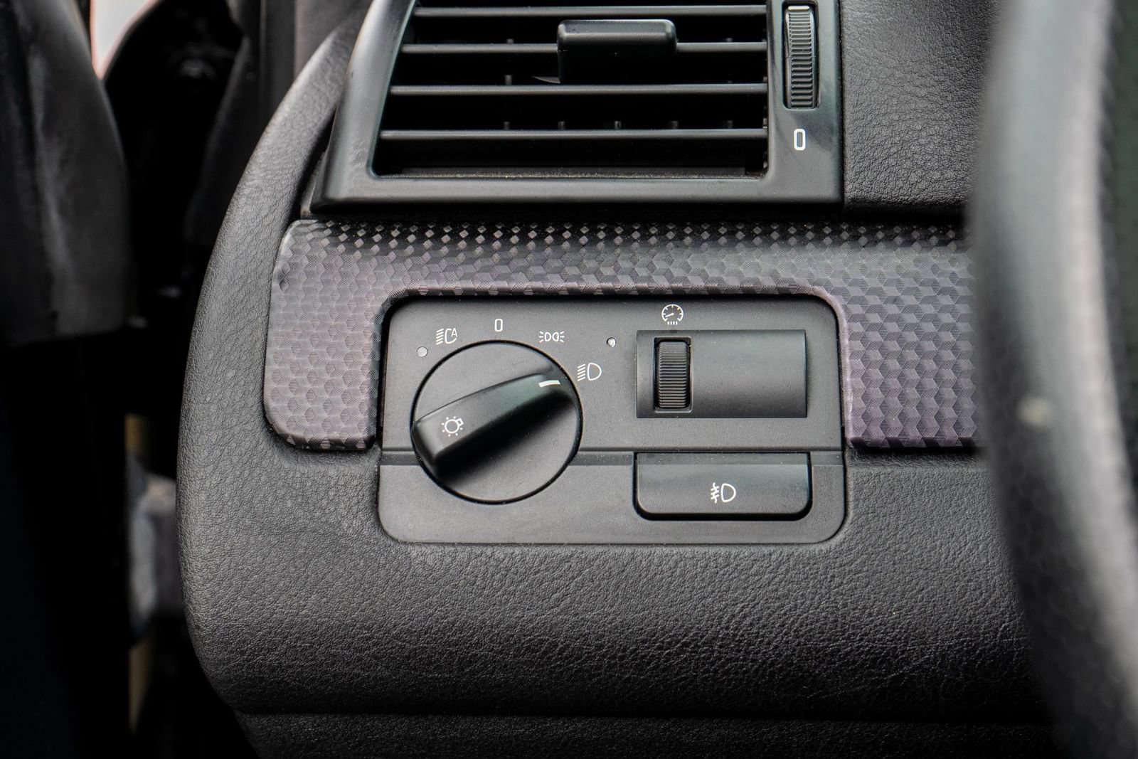 Used 2006 BMW 330Ci Coupe RWD image 37