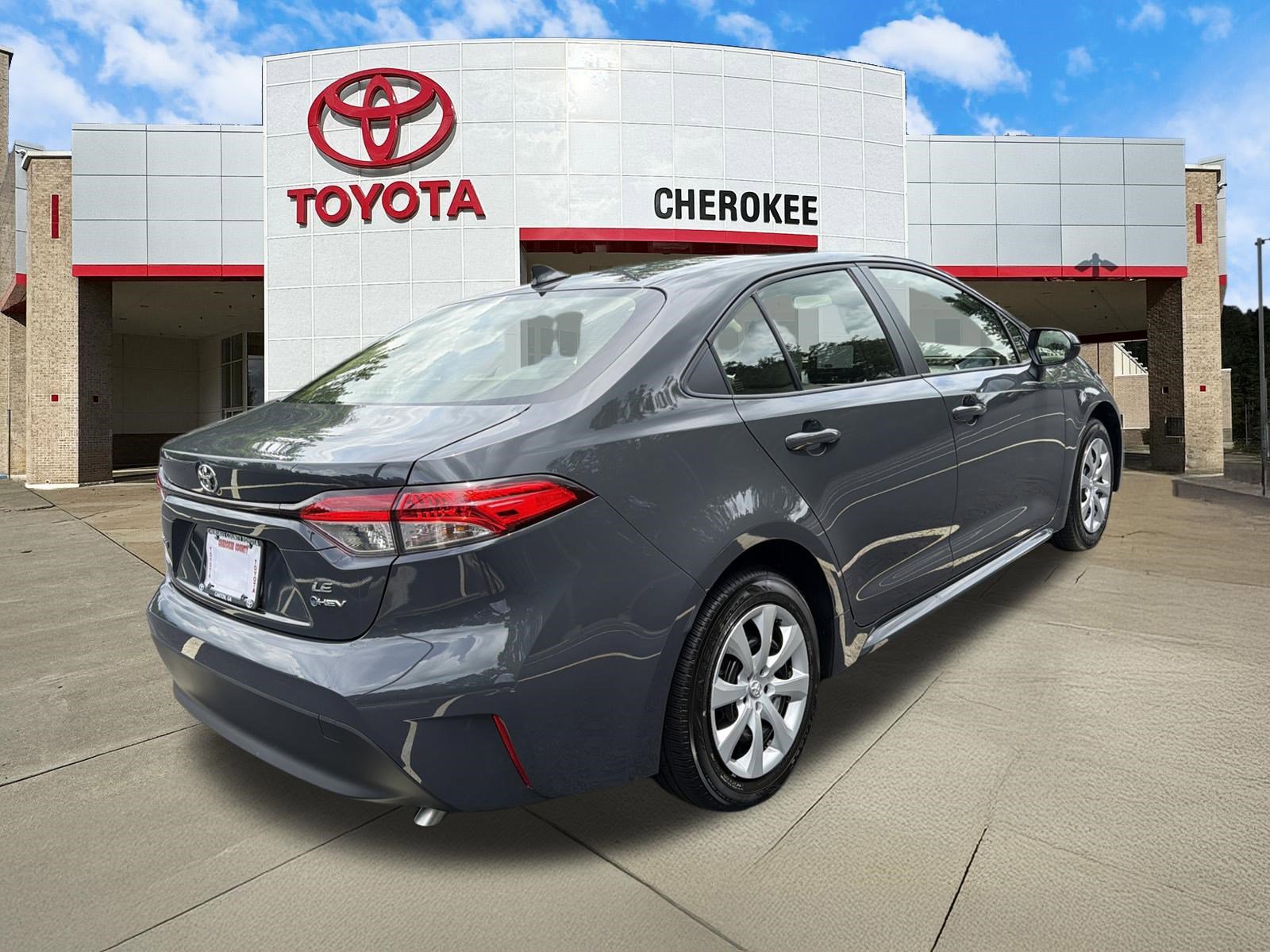 Used 2026 Toyota Corolla LE FWD image 5