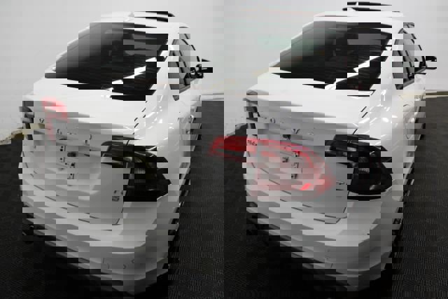 Used 2018 Volvo S60 T5 Dynamic w/ Vision Package image 4