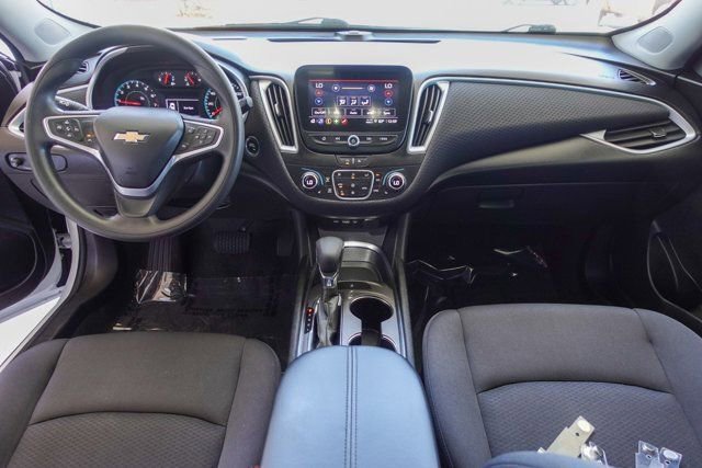 Used 2023 Chevrolet Malibu LT image 23