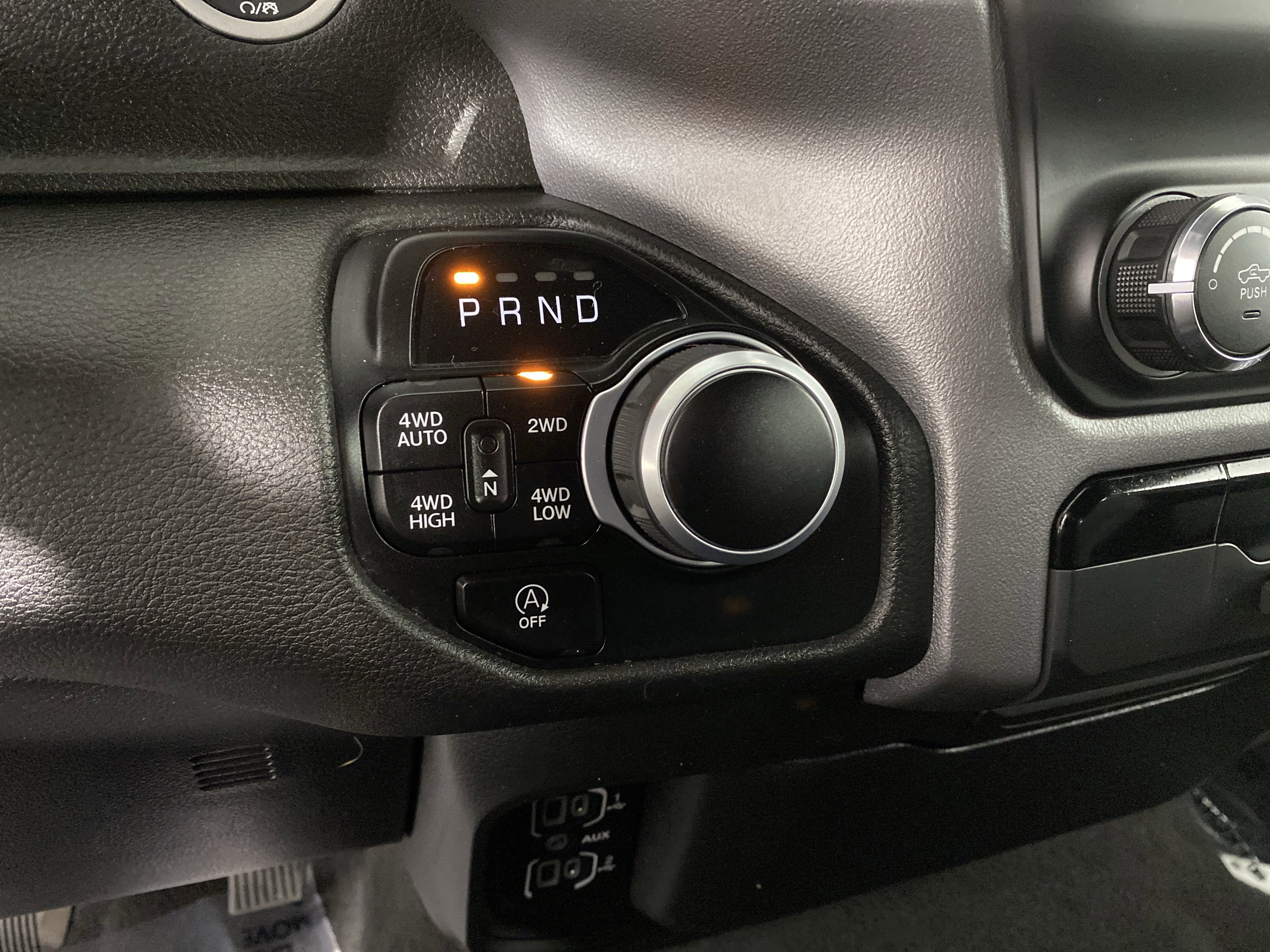 Used 2022 RAM 1500 Big Horn AWD/4WD image 30