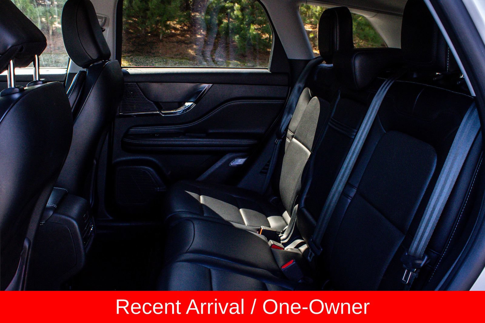 Used 2021 Lincoln Corsair AWD w/ Premium Package image 12