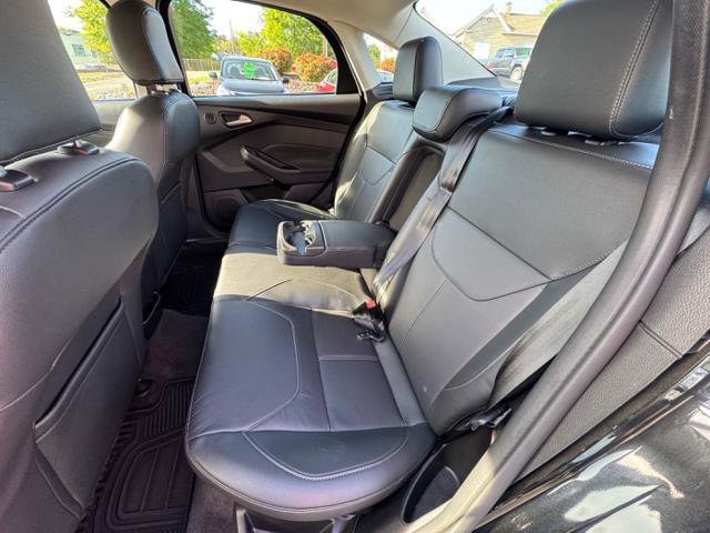 Used 2015 Ford Focus Titanium FWD image 11