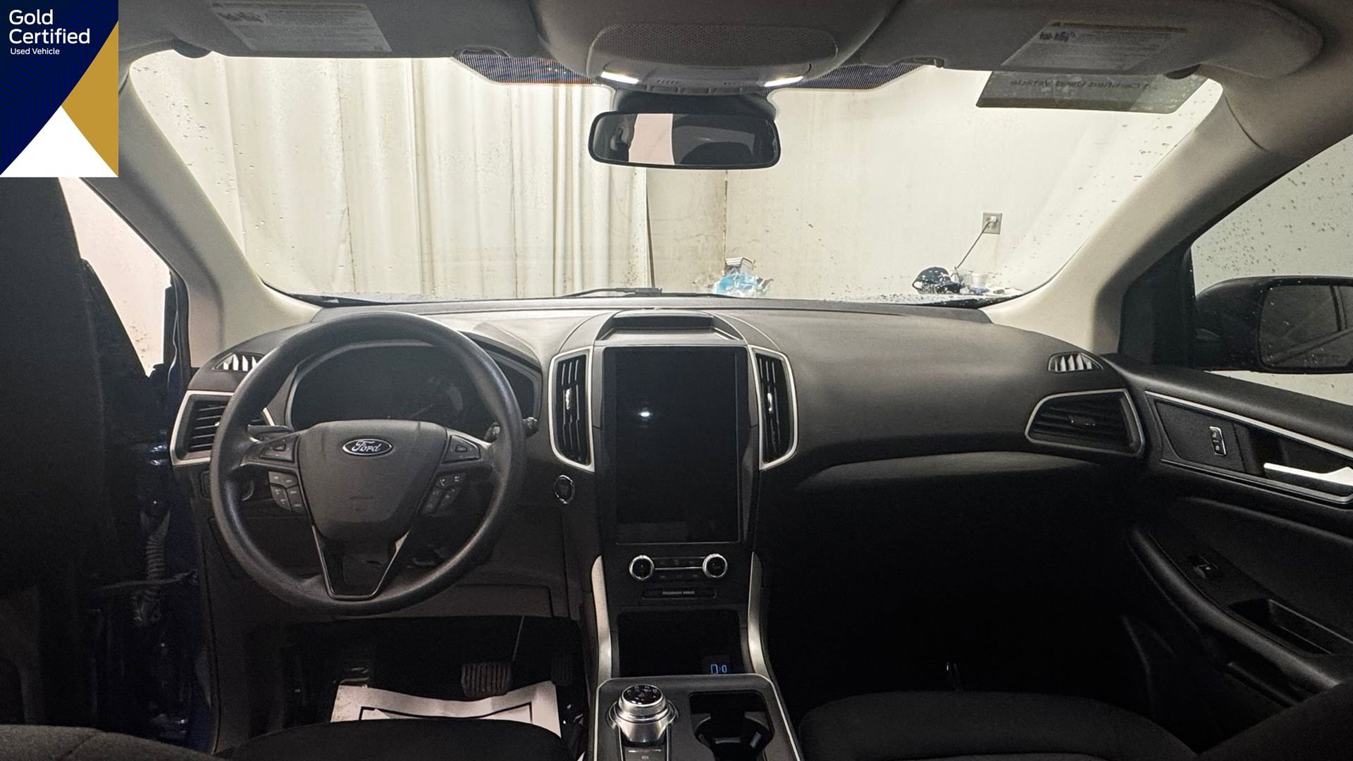 Used 2022 Ford Edge SE image 29