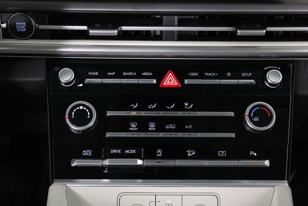 Certified 2026 Hyundai Santa Fe SE image 22