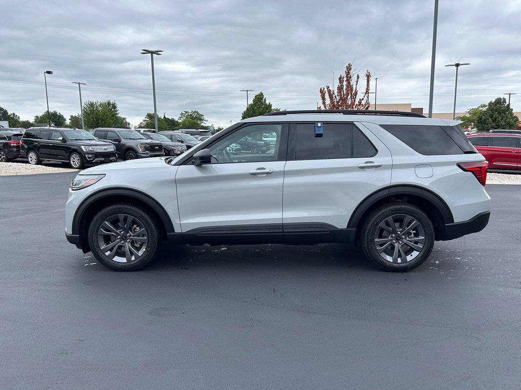 New 2027 Ford Explorer Active w/ Active Comfort Package AWD/4WD image 9